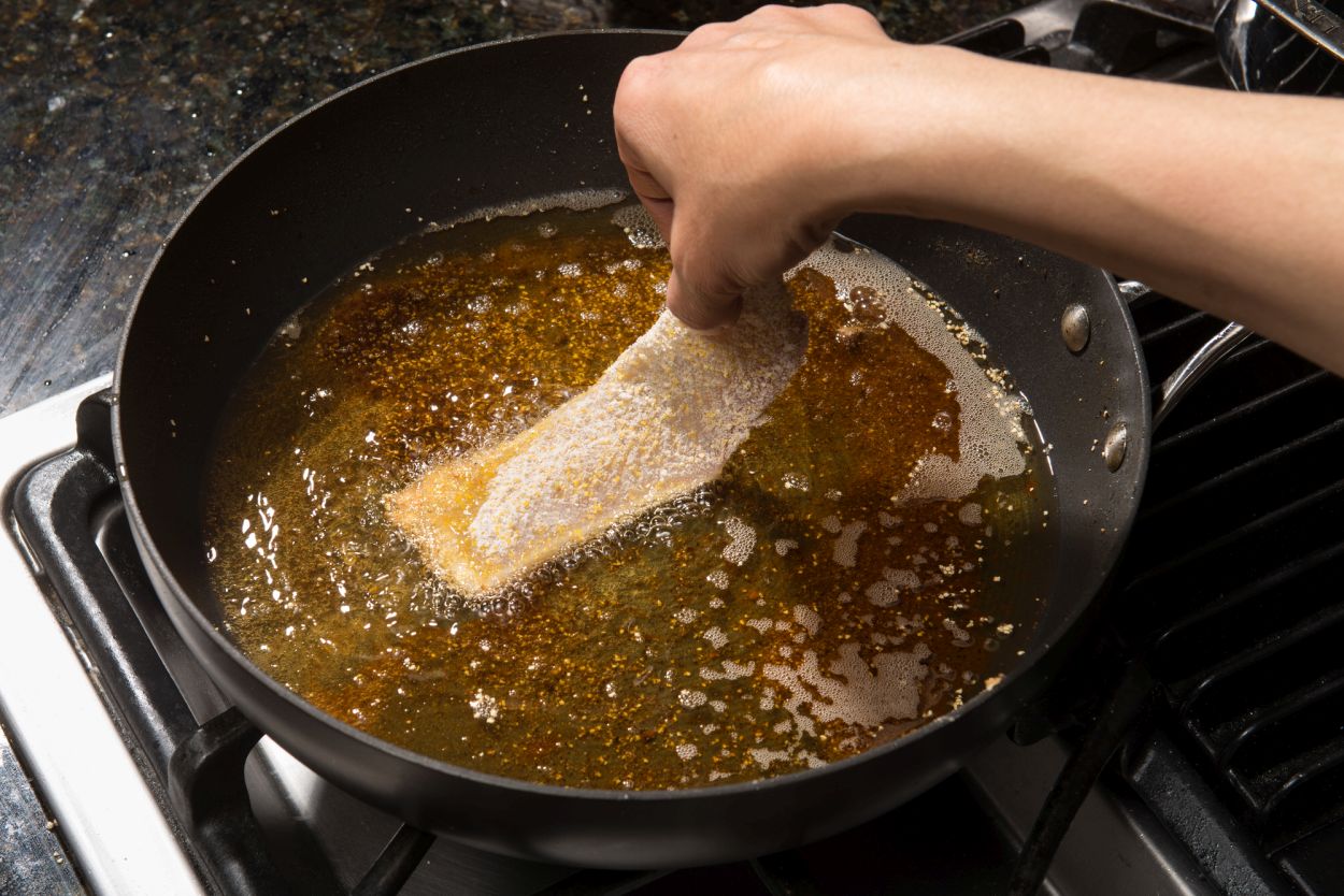 Fenomenálny trik na prípravu vyprážaného jedla - takto nenasiakne veľa oleja!