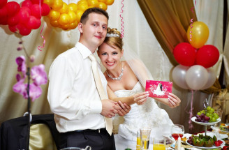 7 tipů na trendy svatební dary pro rok 2024