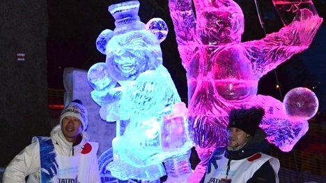 Philips LED si posvieti na ľadové sochy