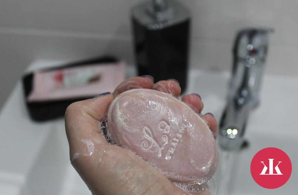 Oriflame - mydlo na ruky La Praline