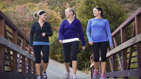 Je naozaj ranná prechádzka zdravá? Toto urobí s tvojím telom!