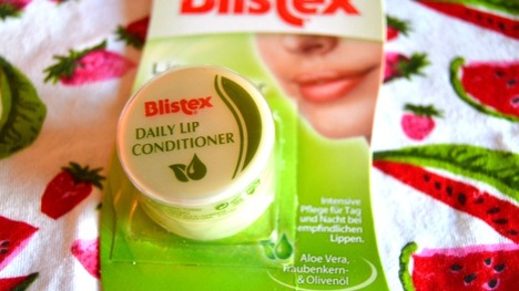 TEST: Blistex Lip Conditioner