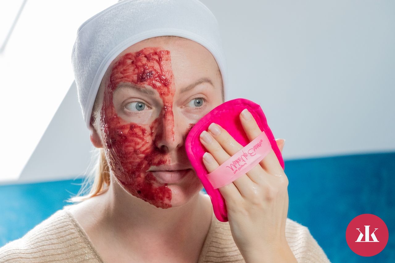 odstraňovanie masky s makeup eraser