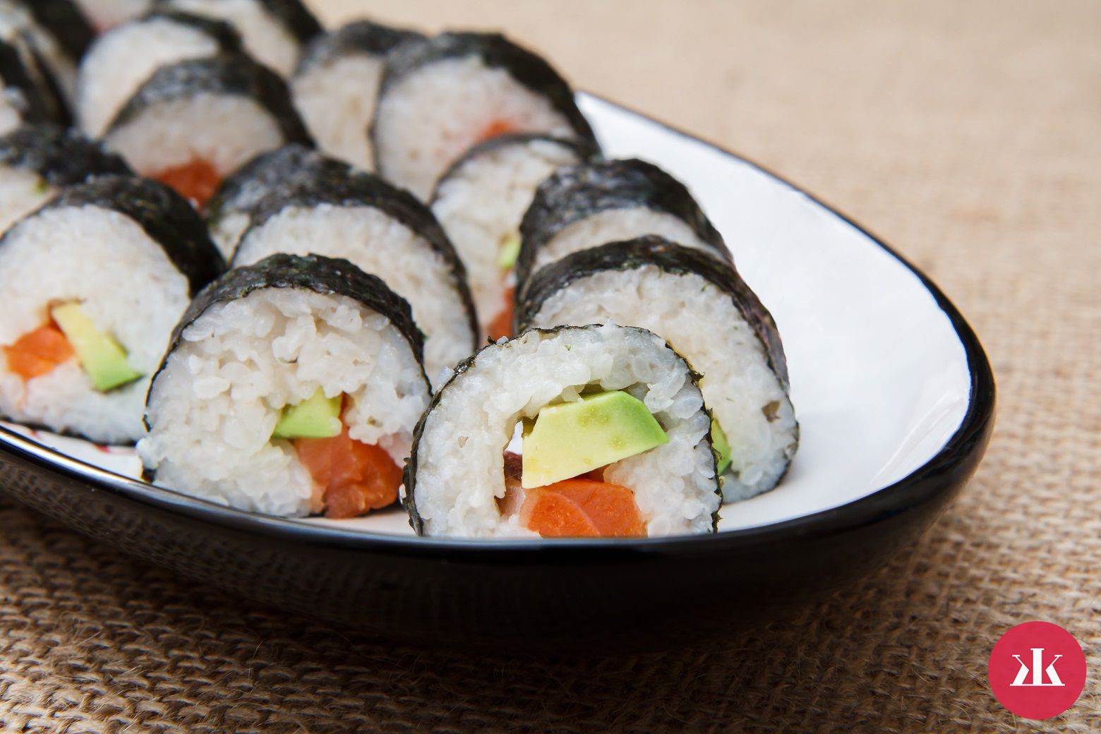 morské riasy a sushi
