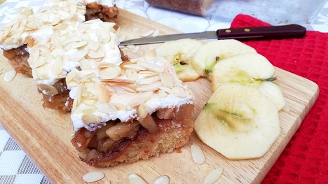 RECEPT: Vynikajúci jablkový koláč s mandľami. Zamiluje si ho každý!