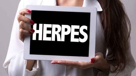 Pomóóóc, mám opar! Aké sú prírodné lieky na herpes?