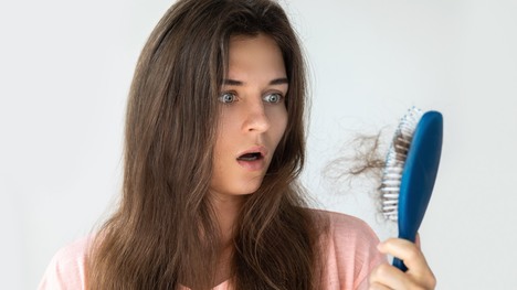 Žihľavová tinktúra proti vypadávaniu vlasov: To najlepšie, čo existuje!