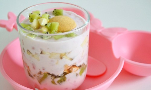 Ovocná jogurtová bomba pre deti – chutný dezert či olovrant