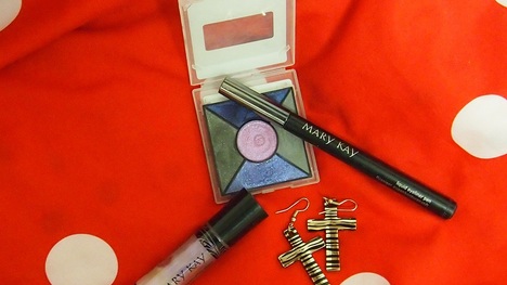 TEST: Mary Kay Eye Color Palette, MK Liquid eyeliner pen, MK Nourishine plus lip gloss