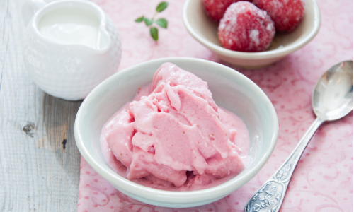 Recept na mrazený jogurt: Toto je to najzdravšie letné mlsanie!
