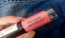 TEST: Revlon Insta Blush lícenka