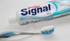 TEST: Signal - zubná pasta Daily White a White Now zubná kefka - KAMzaKRASOU.sk