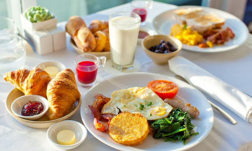 Čo by sme nemali jesť na raňajky? Veci, ktorými si nevedome škodíme