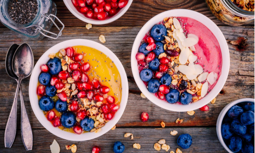 Recept na zdravé raňajky: Farebným smoothie miskám neodoláš! ​