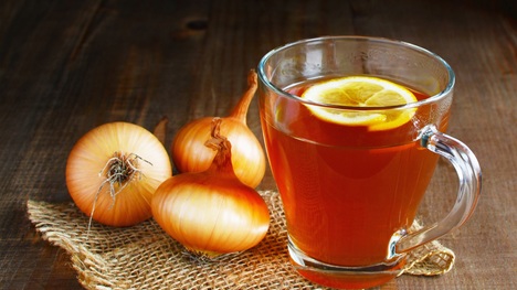 Cibuľový čaj proti nádche aj chrípke: Vyber si z týchto receptov