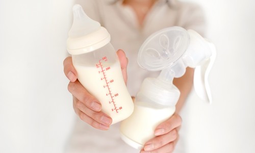 Materské mlieko: Vieš ho správne skladovať a pripraviť pre bábätko?