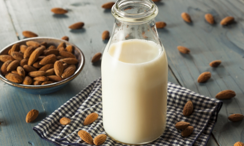 Spoznajte zdravé rastlinné mlieka