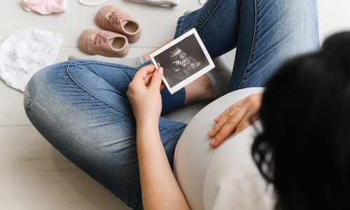 Tehotenstvo a pôrod podľa vedcov: Kedy je najlepší vek na dieťa?