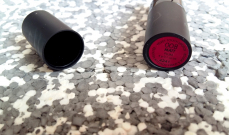 TEST: GOSH - Velvet Touch Lipstick Matt - Rúž - 008 Matt Plum