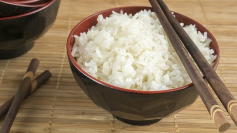 Akým spôsobom uvariť ryžu a prijať tak menej kalórií?