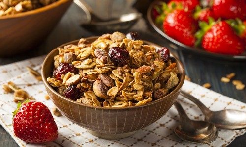 Domáca granola s orechmi: Ideálne zdravé raňajky pre každého