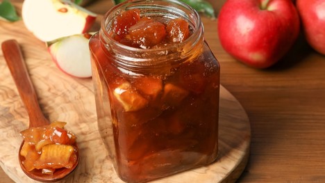 Recept na domáci pečený čaj – skúsiš jablkový, so zázvorom či chuťou Vianoc?