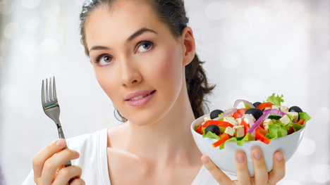 Denný rozvrh pre krajšie telo: Ako má vyzerať zdravý obed?