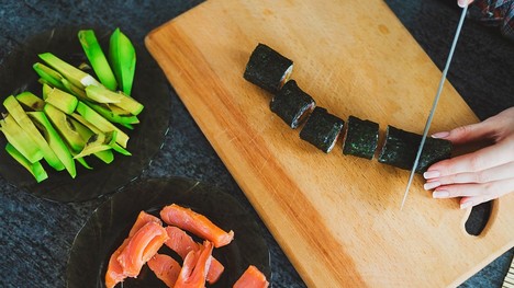 Ako na domáce sushi? Tieto tipy a triky ti pomôžu!