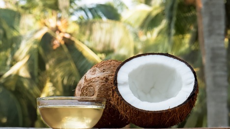 Kokosový olej: 7 spôsobov, ako ho šikovne využiť!
