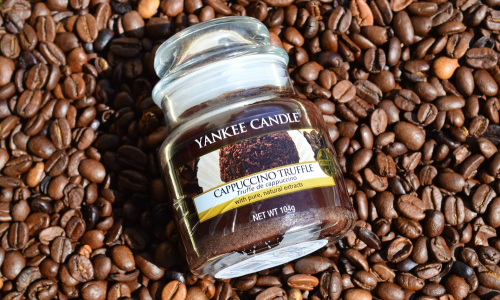 TEST: YANKEE CANDLE Cappuccino Truffle