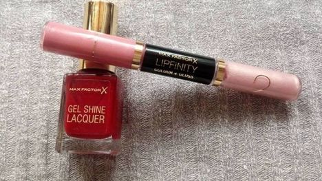 TEST: Max Factor - Lipfinity Dlhotrvácny Rúž a Glossfinity Lak Na Nechty
