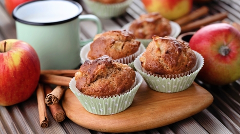 Vynikajúce hrnčekové jablkové muffiny: Skvelé na desiatu aj ku káve!