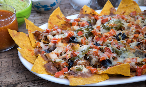 Dokonalé jedlo pre návštevu: Vyskúšaj chutné zapekané nachos!