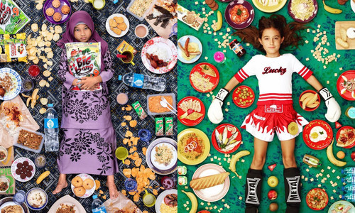 Fotograf upozorňuje na nezdravé stravovanie detí vo svete svojským štýlom. Tie fotky musíš vidieť!
