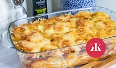 Videorecept: Francúzske zemiaky s klobáskou a kukuricou - KAMzaKRASOU.sk