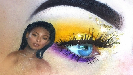 Majstrovské líčenie očí: 15-ročné dievča vytvára umelecké diela