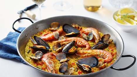 Paella s morskými plodmi – pochúťka zo slnečného Španielska