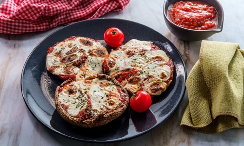 Grilované huby portobello: Domáca pizza pre každého