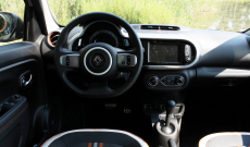 Ženský pohľad na: Renault Twingo GT, 110 k – „malý drak“ do mesta - KAMzaKRASOU.sk