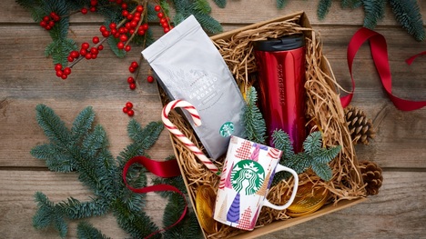 Starbucks tumbler - praktický vianočný darček