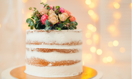 Nahá torta: Svadobná alebo skôr vhodná do candy baru?