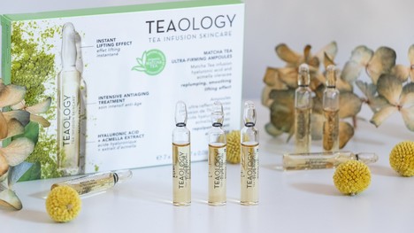 TEST: Intenzívne spevňujúce ampulky Teaology Matcha Tea