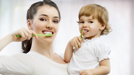 Zdravá zubná starostlivosť bez zbytočnej chémie