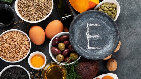Vitamín E v ľudskom tele – môže škodiť jeho nedostatok či nadbytok?