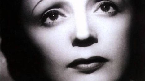 Portréty slávnych žien – Édith Piaf, vrabčiak so zamatovým hlasom