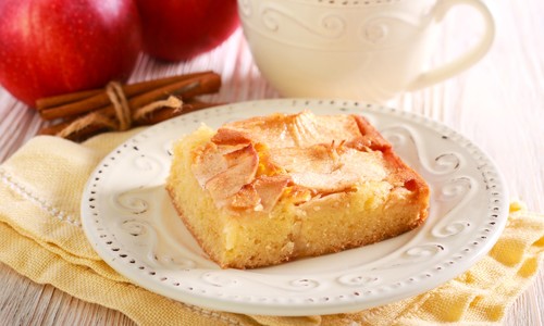Recept na hrnčekovú bublaninu s jablkami: Tomu proste neodoláš!
