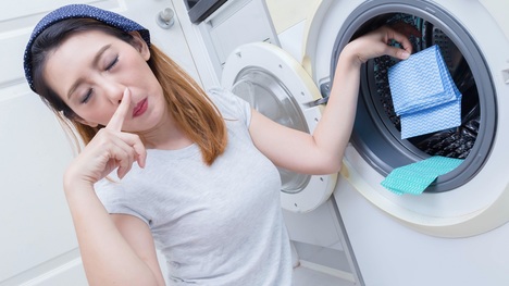 Ako odstrániť zápach z pračky? Táto rada je na nezaplatenie!