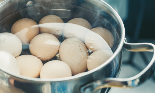 Na čo použiť vodu z varených vajec? Budeš prekvapená, aké má využitie