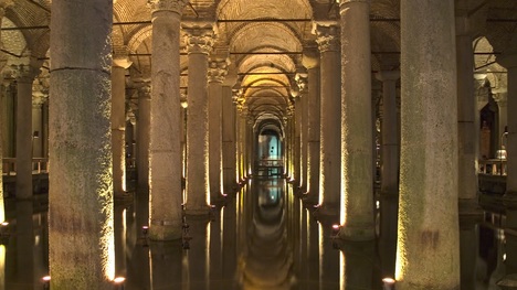 Cestovateľský tip: Potopený palác pod ulicami Istanbulu