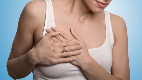 Čo môže spôsobovať bolesť prsníka? Príčinou býva i toto ochorenie!